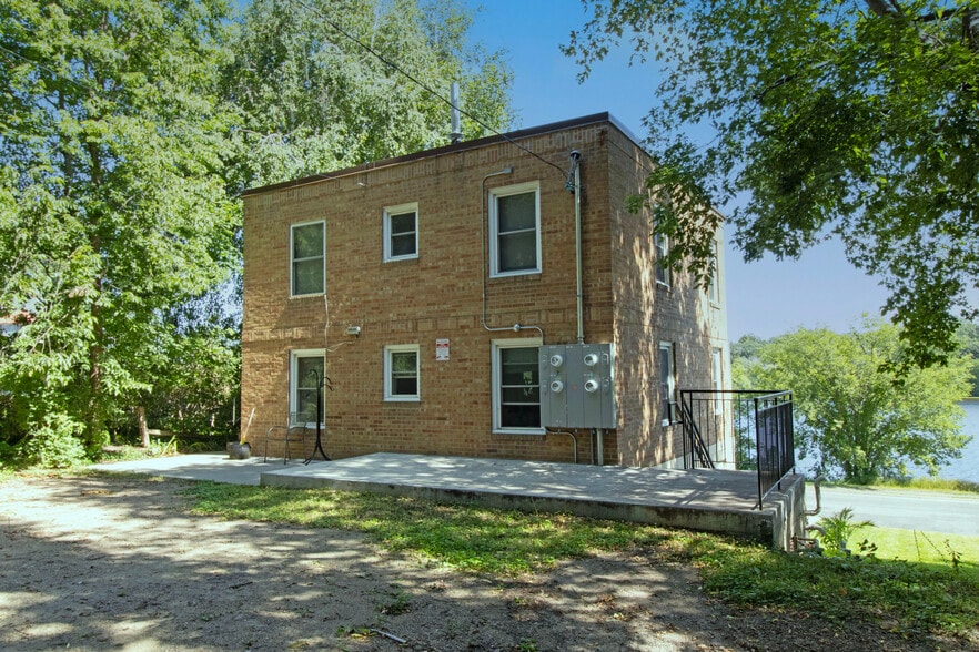 Primary Photo - 701 5th Ave N