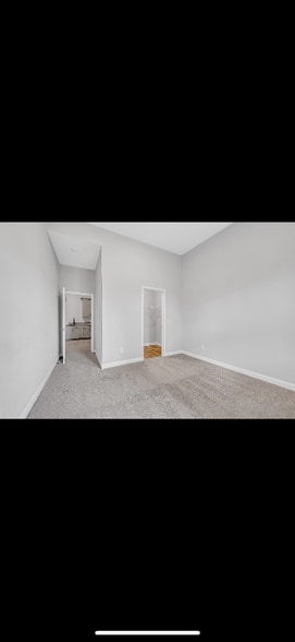 Building Photo - 261 Blackpool Drive