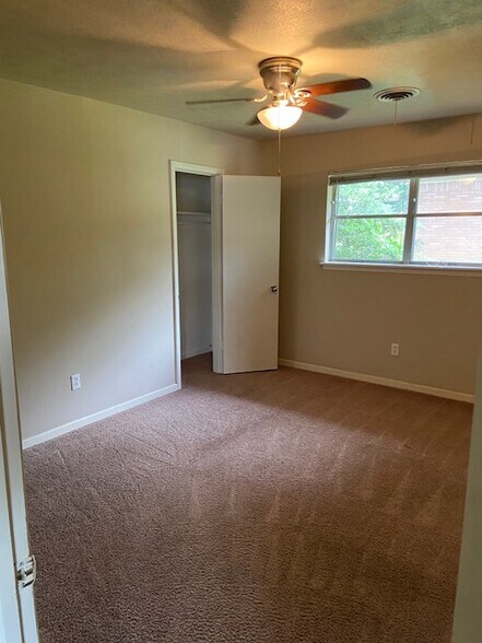 Building Photo - 232 Bellvue dr