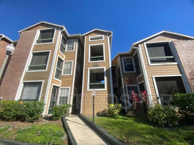 Building Photo - 4225 Thornbriar Ln