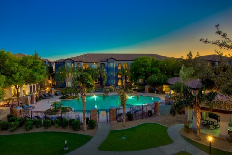 The Villas At Camelback Crossing 5150 N 99th Ave Glendale AZ 85305