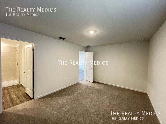 Building Photo - 1241 NW 48th Terrace