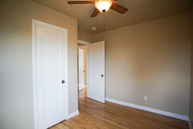 Building Photo - In the Heart of NW-Mid-Century 2Bdr Lives Like a Little House!