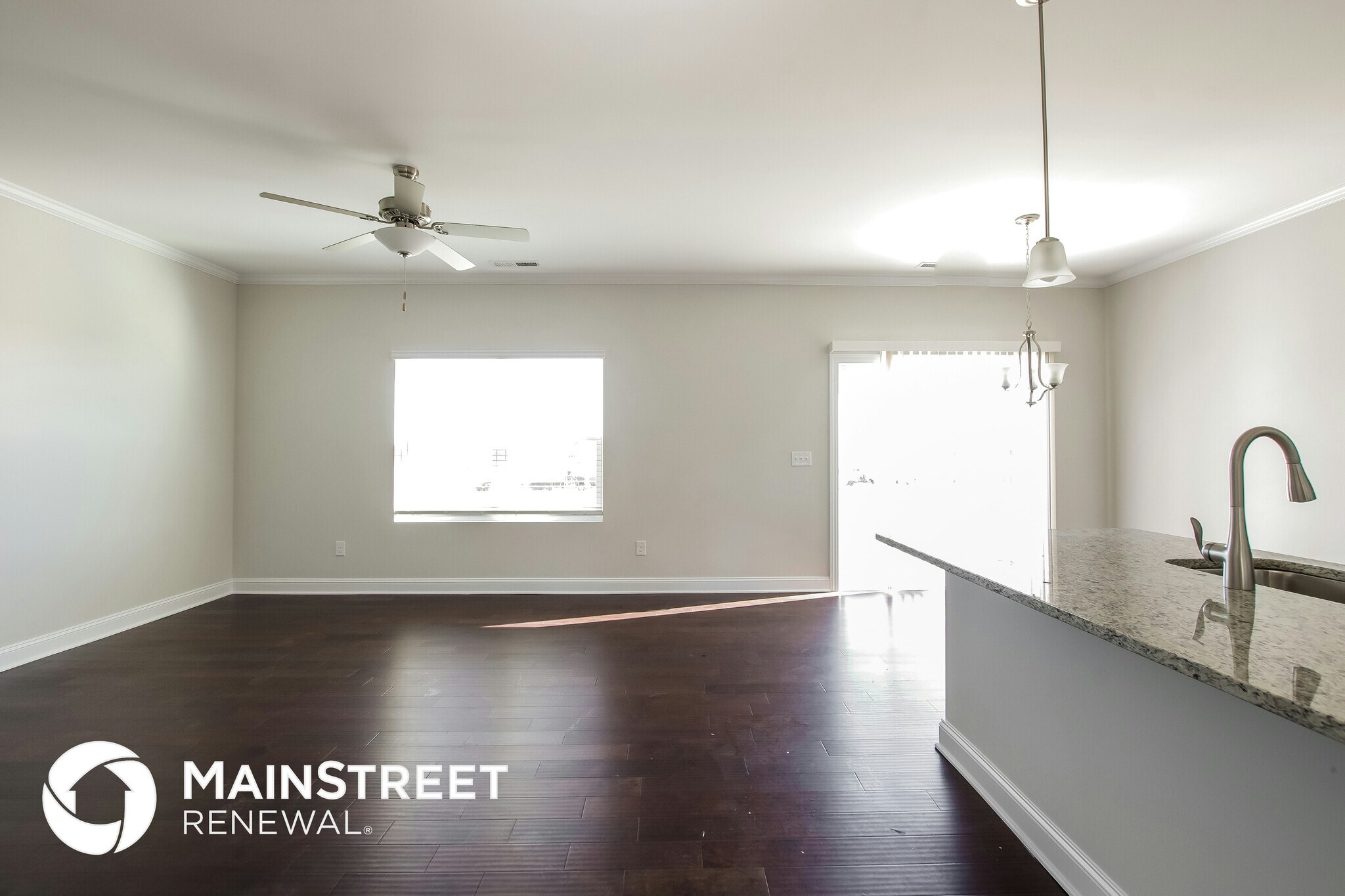 Building Photo - 2132 Vecchio Dr