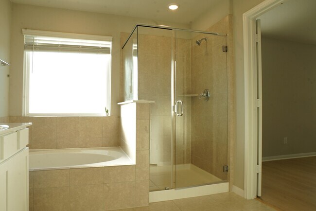 Building Photo - 11215 Pavonia Creek Ct