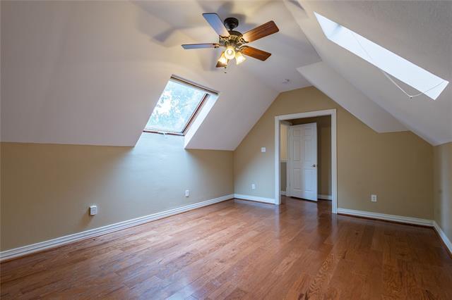 Building Photo - 325 Highland Oaks Cir