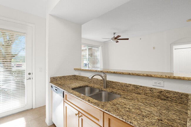 Building Photo - 11012 Legacy Dr