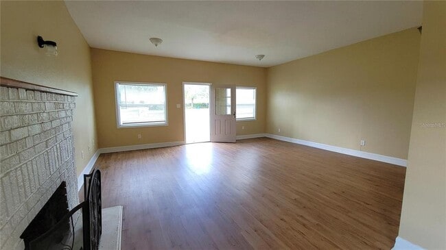 Building Photo - 200 Old Daytona Rd