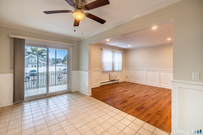 Building Photo - 185 Melba St