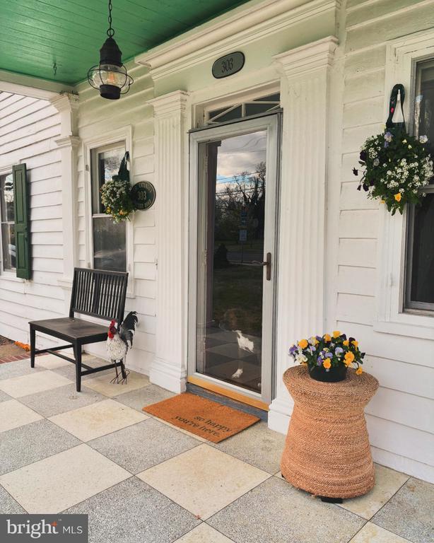 Building Photo - 303 Baptist Rd