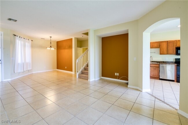 Building Photo - 9774 Roundstone Cir
