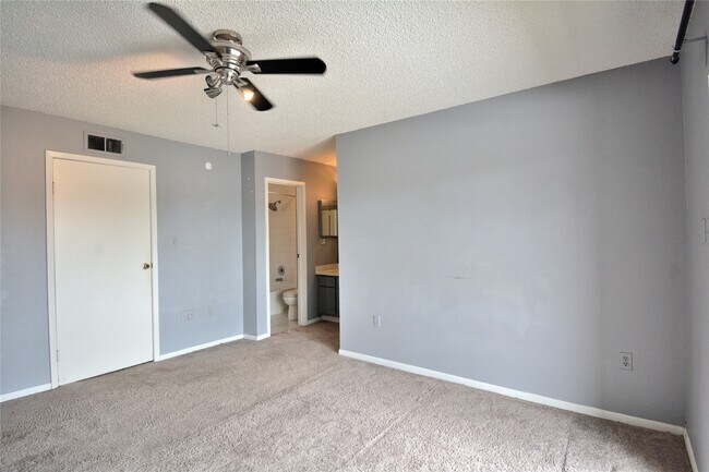 Building Photo - 260 El Dorado Blvd