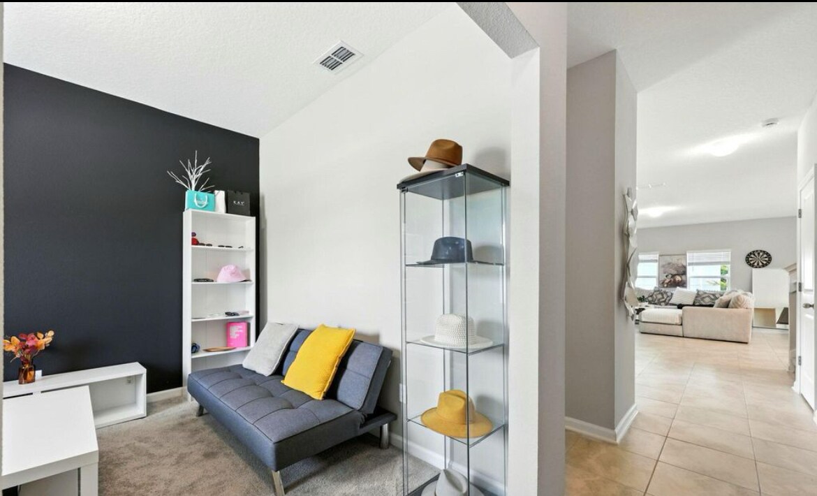Building Photo - 2127 Sweet Pine Ct