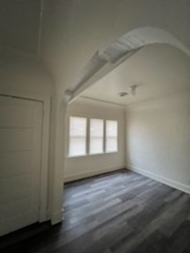 Building Photo - 2550 N 36th St