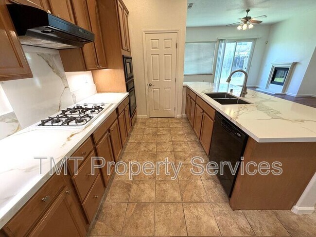 Building Photo - 8622 Neopolitan Way