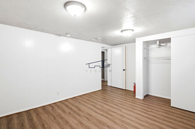 Building Photo - Updated 4-Bedroom Home for Lease in Ogden!