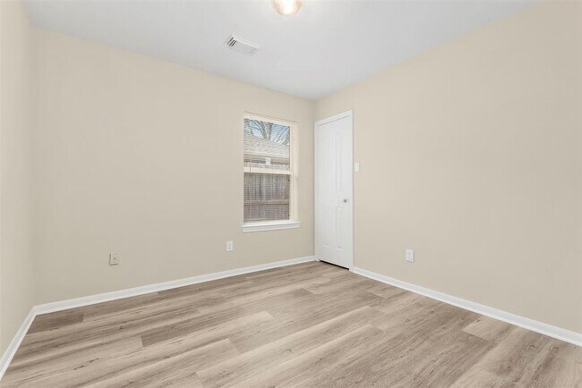 Building Photo - 2622 Autumn Springs Ln