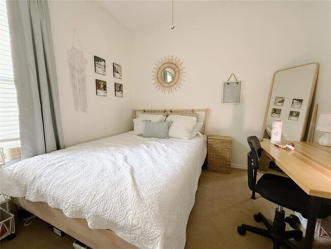 Building Photo - 9975 Cypress Vine Dr