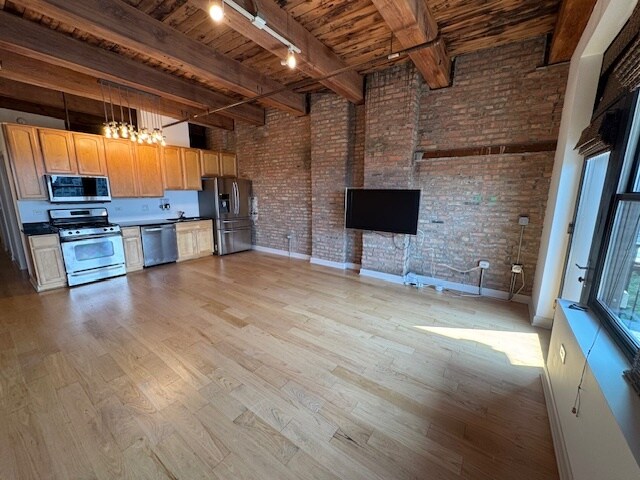 Building Photo - 1503 S State St