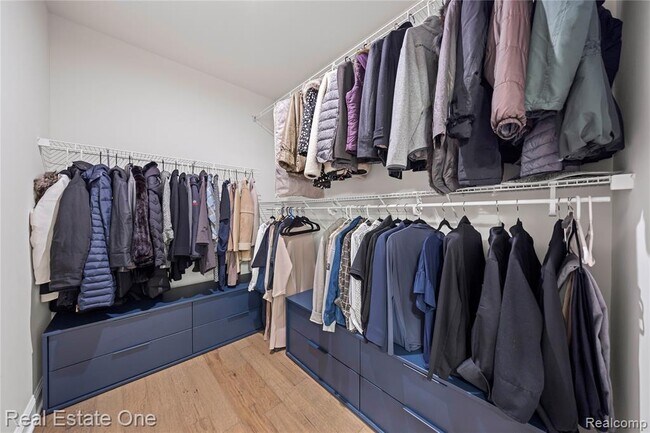 Building Photo - 3107 Millbury Ln