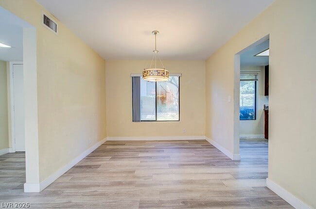 Building Photo - 2574 Pera Cir