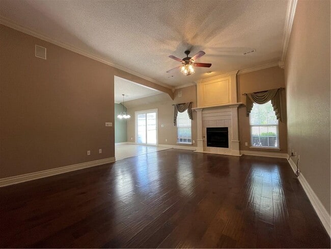 Building Photo - 2770 N Ashbrook Dr