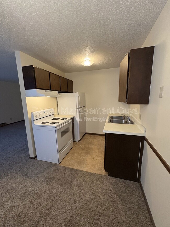 Building Photo - 2112 N 44th Ave