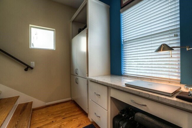 Building Photo - 4312 Floyd St