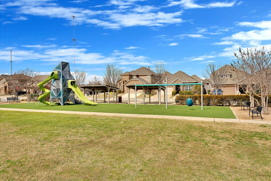 Building Photo - 117 Oakmont Dr