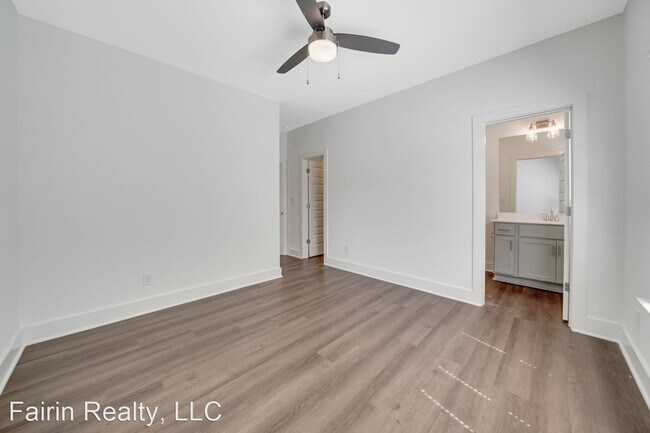 Building Photo - 2 br, 2.5 bath House - 4263 Brevard Blvd