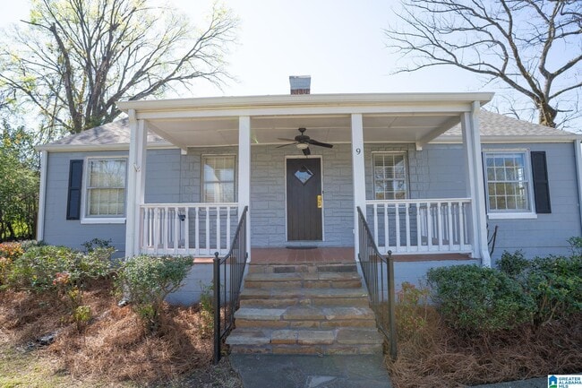 Building Photo - 9 Edgehill Rd