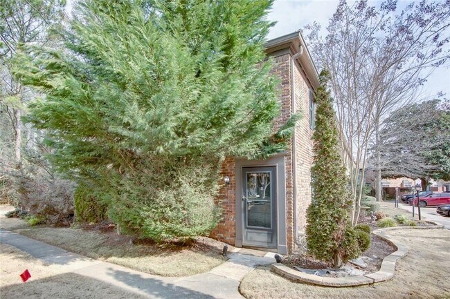 Primary Photo - 3103 Colonial Way