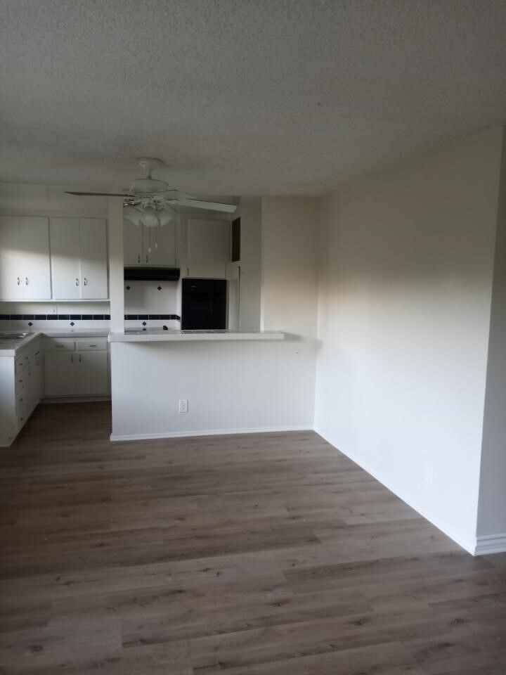 Building Photo - 11725 Gilmore St