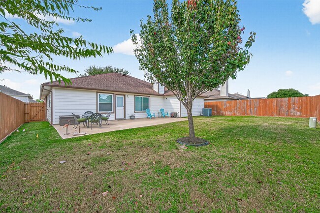 Building Photo - 6606 Wide Creek Dr