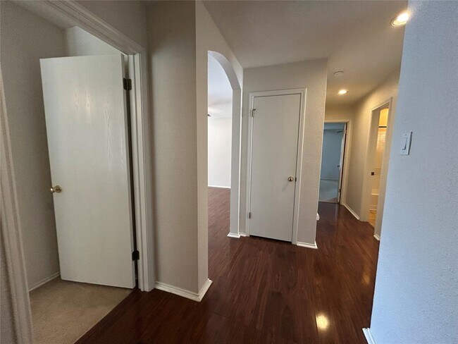 Building Photo - 17418 Dashwood Creek Dr