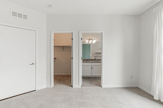 Building Photo - Modern 2BD, 3BA RiNo Townhome with Garage and Rooftop Deck