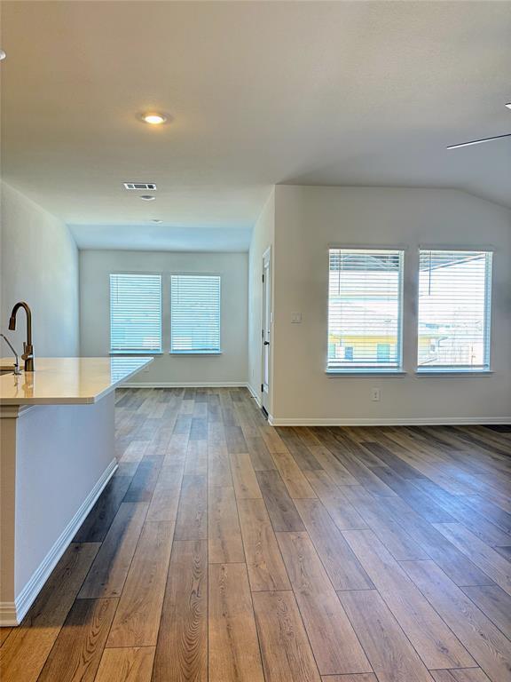 Building Photo - 440 El Capitan Lp