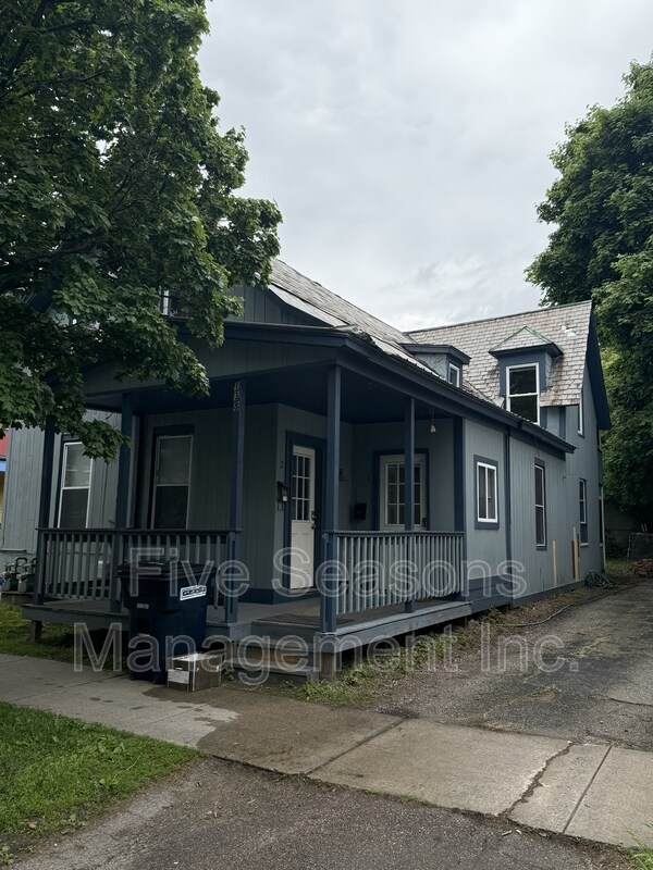 Primary Photo - 138 N Champlain St