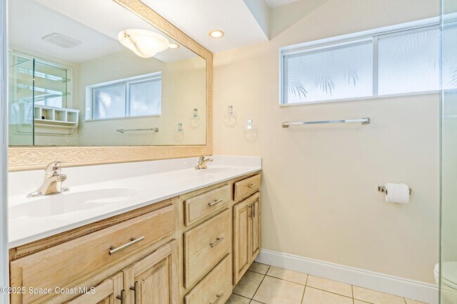 Building Photo - 1730 Canal Ct