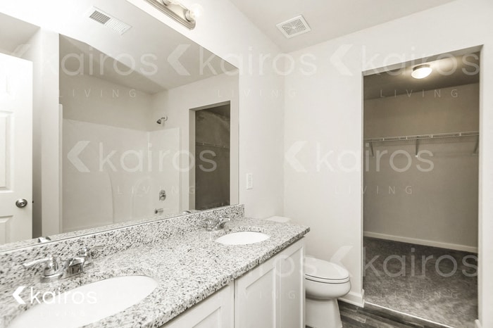 Building Photo - 618 Cartecay Dr
