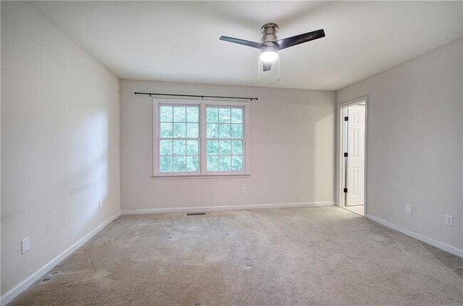 Building Photo - 1028 Windy Oaks Ct