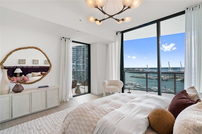 Building Photo - 500 Alton Rd