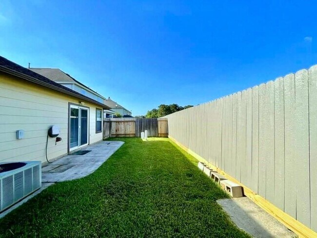 Building Photo - 22206 Orchard Dale Dr
