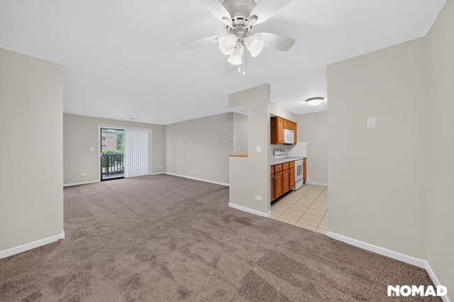 Building Photo - 1420 Stonebridge Cir
