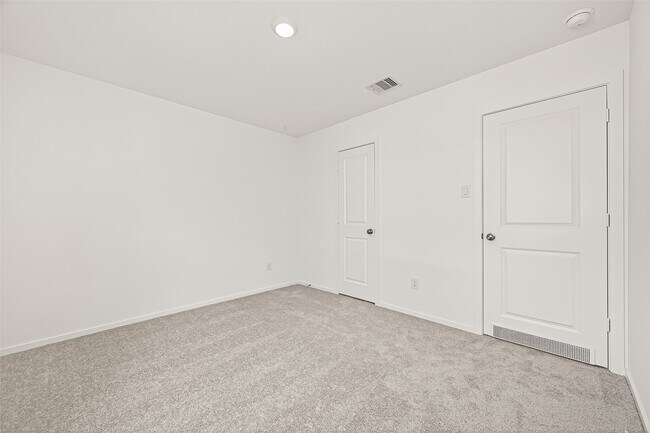 Building Photo - 26923 Dalmatian Bellflower Dr