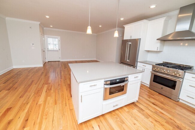 Building Photo - 11 Quarry St