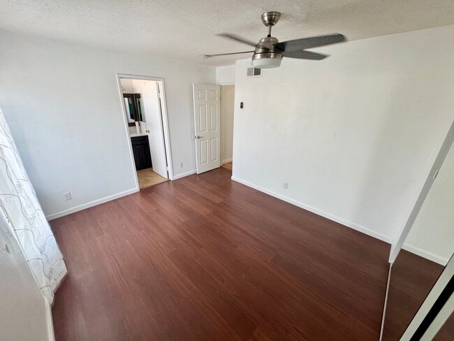 Building Photo - Beautiful 4 bedroom in West Lancaster