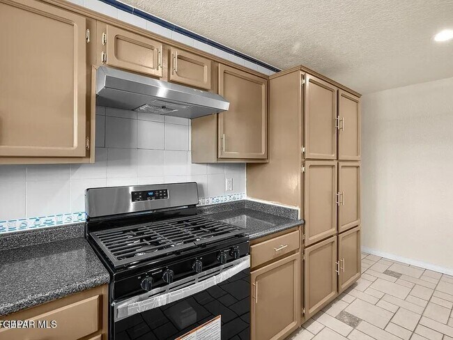 Building Photo - 11301 Tom Ulozas Dr