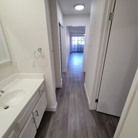 Building Photo - 4124 N Eagle Rock Blvd