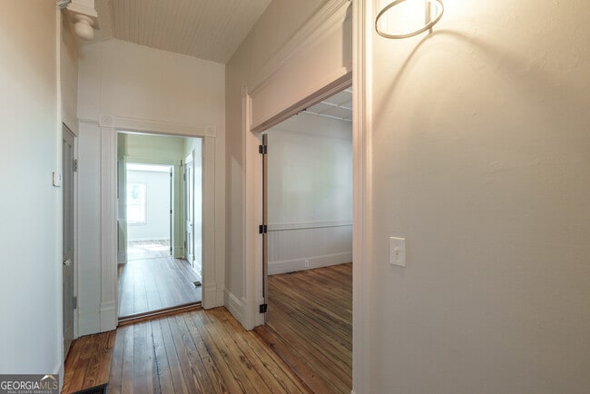 Building Photo - 243 Boulevard